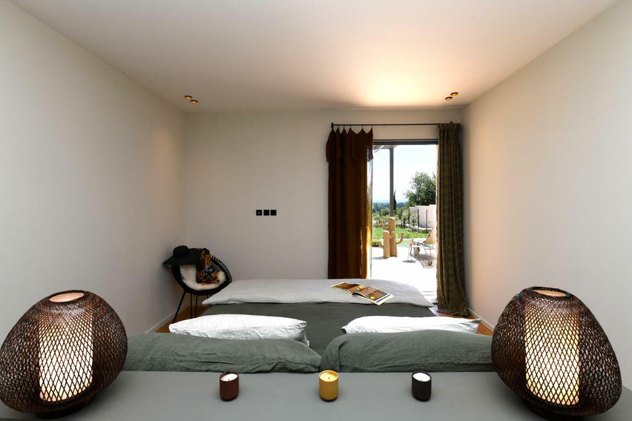 Les Loges En Provence "Villa Garrigue" Villeneuve-lès-Avignon Екстериор снимка